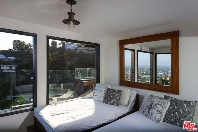 1733 SUNSET PLAZA Drive, West Hollywood, CA 90069