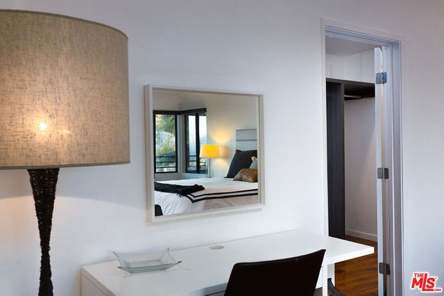 1733 SUNSET PLAZA Drive, West Hollywood, CA 90069