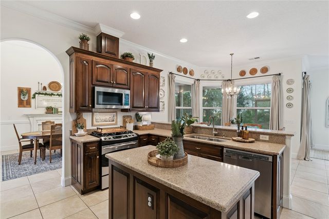 139 Fiddlers Cove Drive, Kingsland, GA 31548