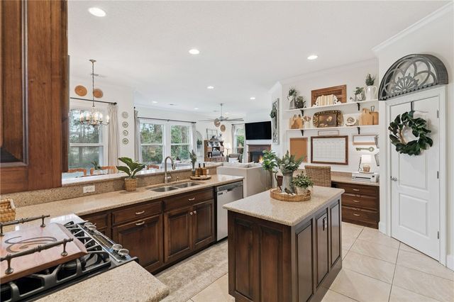 139 Fiddlers Cove Drive, Kingsland, GA 31548