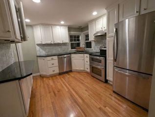 12 James St, Winchester, MA 01890