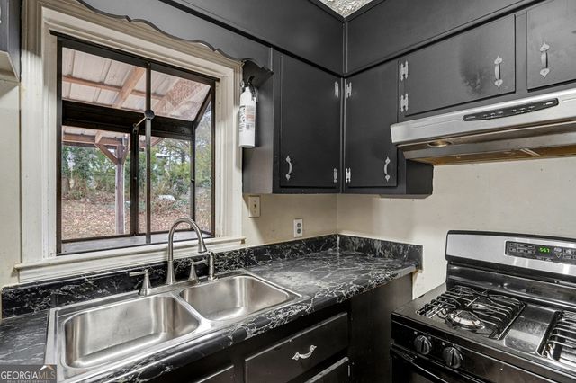 1995 Matt Drive, Austell, GA 30168