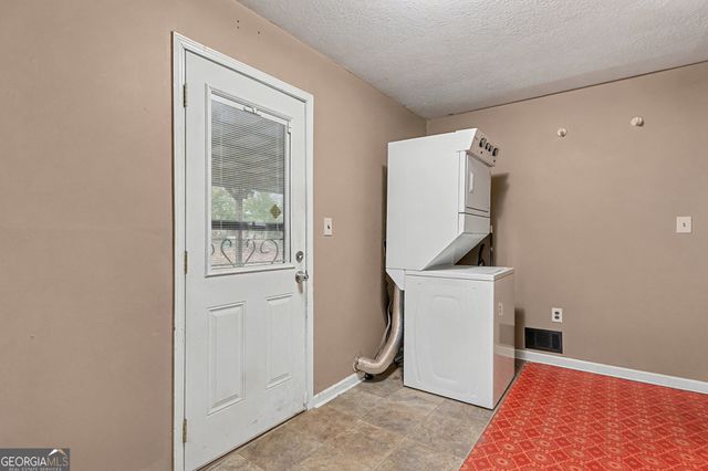 1995 Matt Drive, Austell, GA 30168