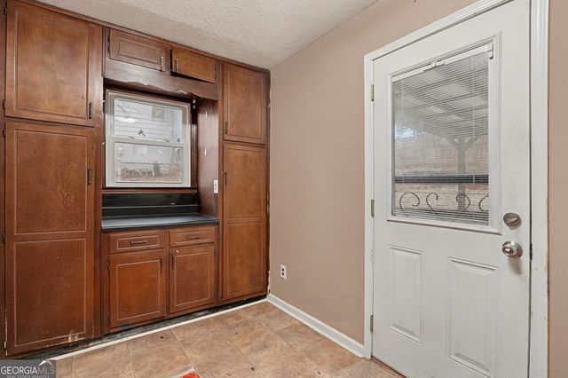 1995 Matt Drive, Austell, GA 30168