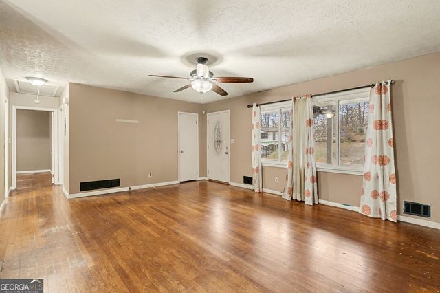 1995 Matt Drive, Austell, GA 30168