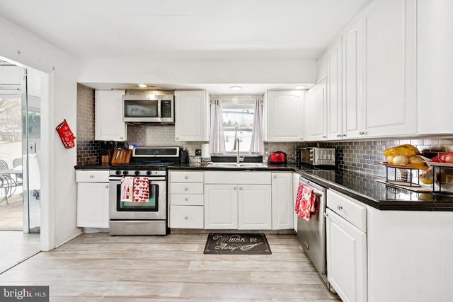 748 COOPERLANDING RD, Cherry Hill, NJ 08002