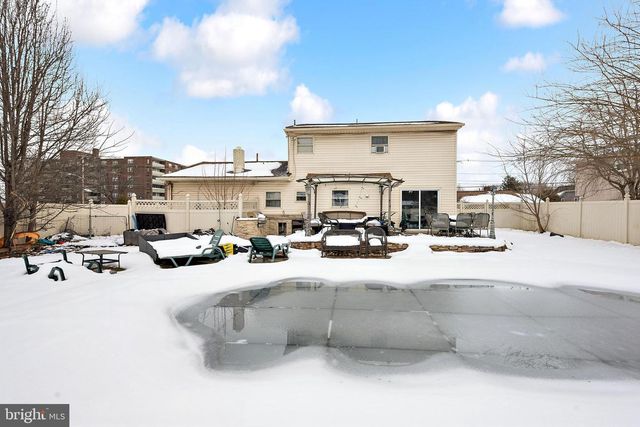 748 COOPERLANDING RD, Cherry Hill, NJ 08002