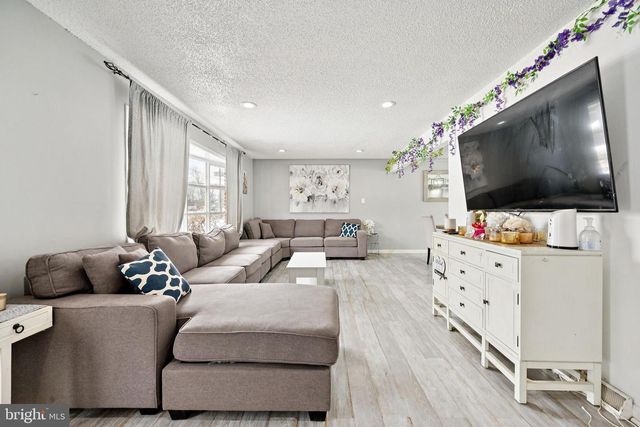 748 COOPERLANDING RD, Cherry Hill, NJ 08002