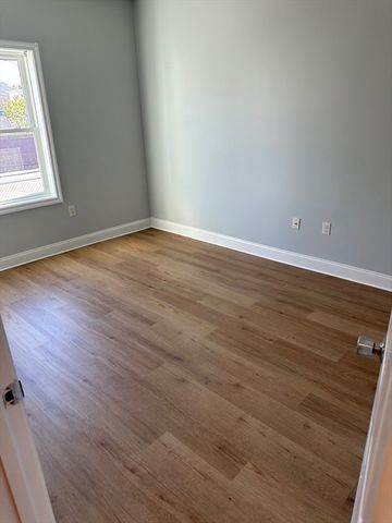 5-7 Sturtevant Ave. 1R, Norwood, MA 02062