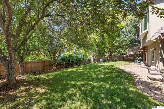 907 Woodland Avenue, Papillion, NE 68046