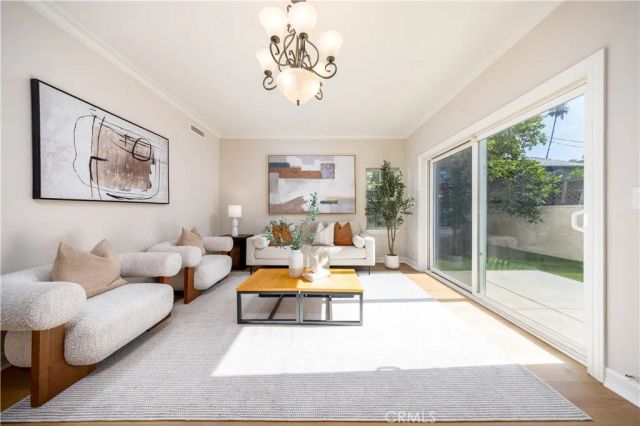 134 S Greenwood, Pasadena, CA 91107