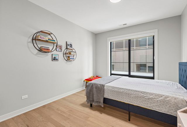 6246 N Pulaski Road 204, Chicago, IL 60646