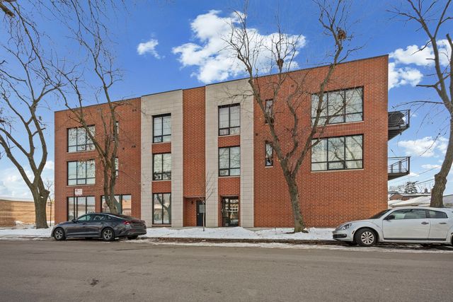 6246 N Pulaski Road 204, Chicago, IL 60646