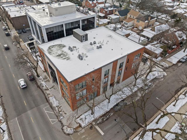 6246 N Pulaski Road 204, Chicago, IL 60646