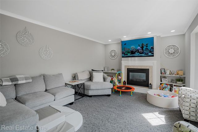 2590 Oakham Court, Canton Charter Township, MI 48188