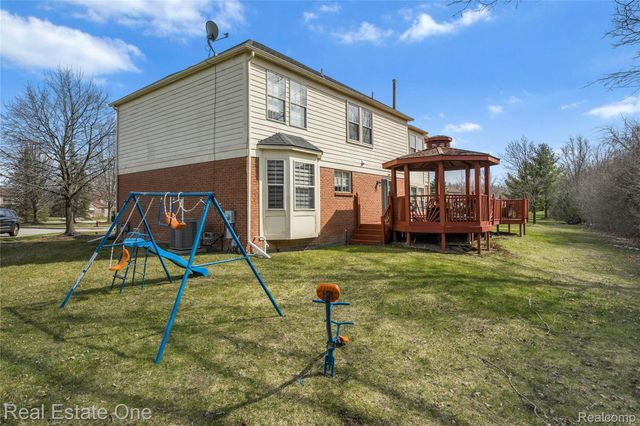 2590 Oakham Court, Canton Charter Township, MI 48188