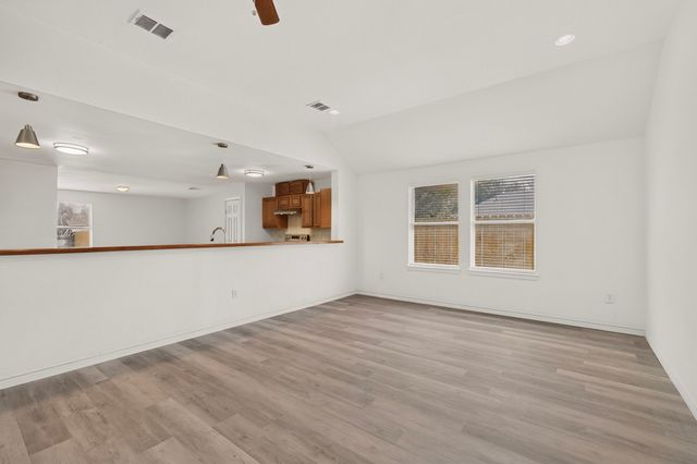 1512 Rowan Avenue, Dallas, TX 75223