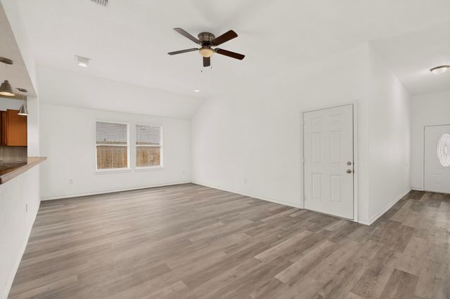1512 Rowan Avenue, Dallas, TX 75223