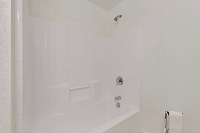 1512 Rowan Avenue, Dallas, TX 75223