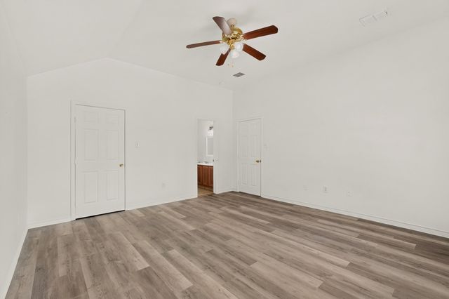1512 Rowan Avenue, Dallas, TX 75223