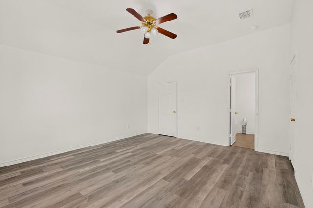 1512 Rowan Avenue, Dallas, TX 75223