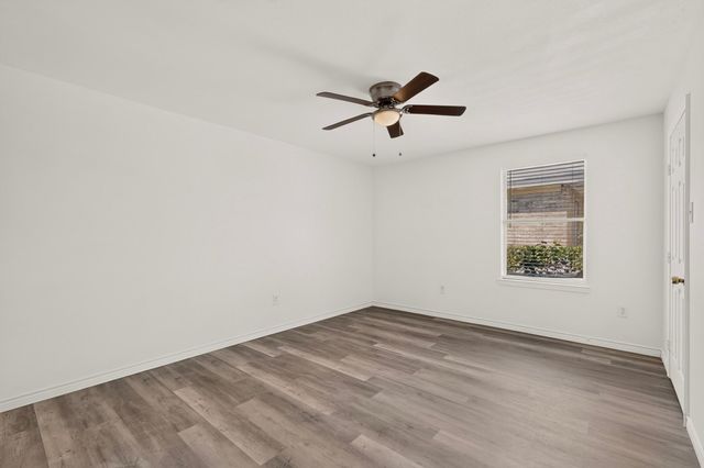 1512 Rowan Avenue, Dallas, TX 75223
