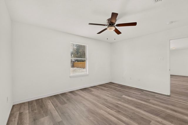 1512 Rowan Avenue, Dallas, TX 75223