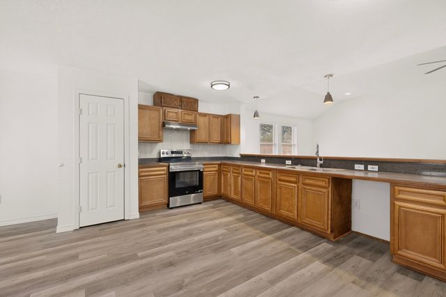 1512 Rowan Avenue, Dallas, TX 75223