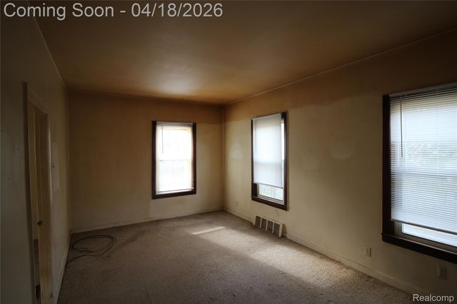 120 E Lafayette Street, Milford Village, MI 48381