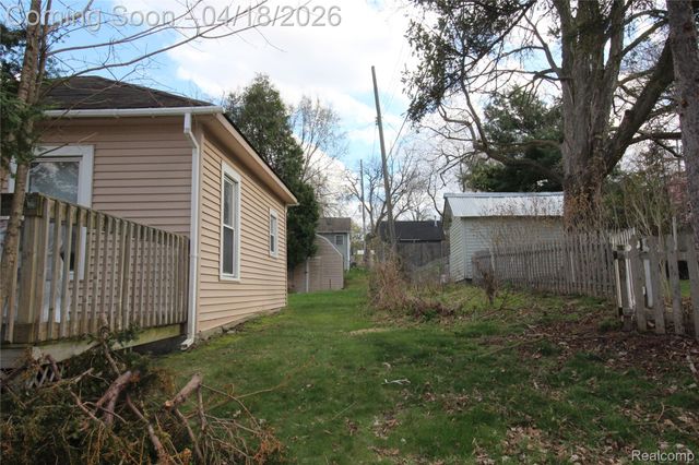 120 E Lafayette Street, Milford Village, MI 48381