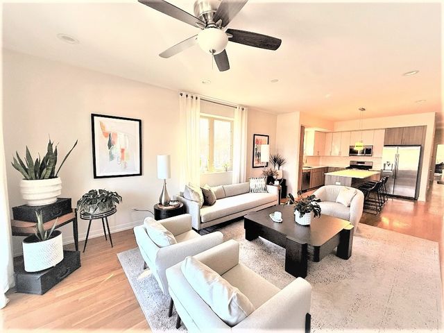 2835 W Division Street 1W, Chicago, IL 60622