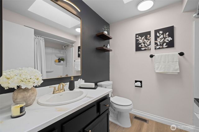 18424 135th Place SE, Renton, WA 98058