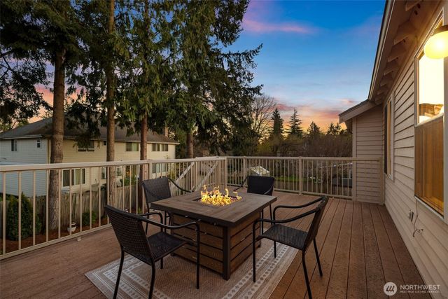 18424 135th Place SE, Renton, WA 98058