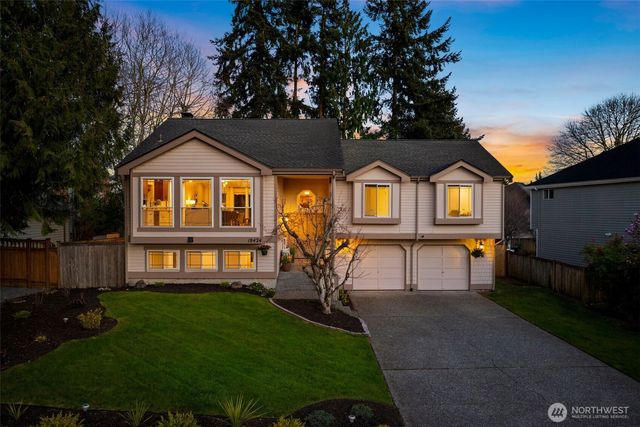 18424 135th Place SE, Renton, WA 98058