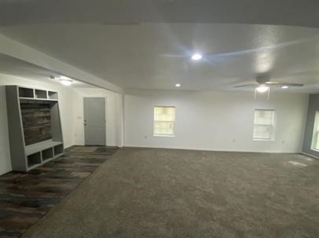 410 Pleasure Land Road, Gun Barrel City, TX 75156