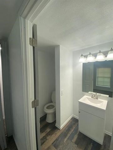410 Pleasure Land Road, Gun Barrel City, TX 75156