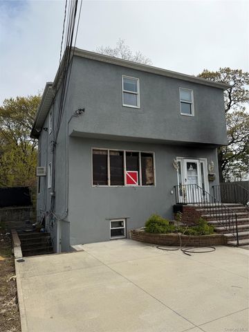 215 Spring Street, Lawrence, NY 11559