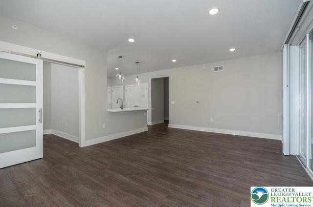 2295 Lafayette Park Drive A2, Forks Twp, PA 18040