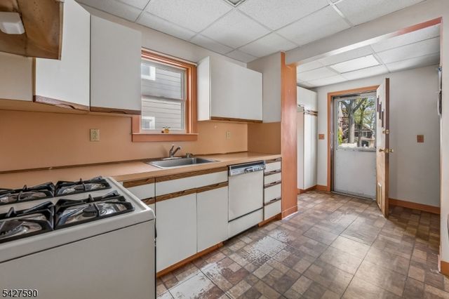 192 New St, Belleville Twp., NJ 07109