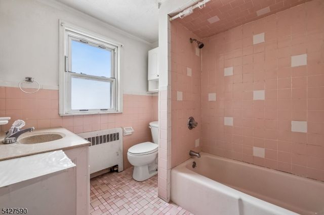 192 New St, Belleville Twp., NJ 07109