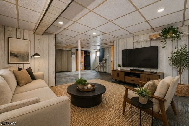 192 New St, Belleville Twp., NJ 07109