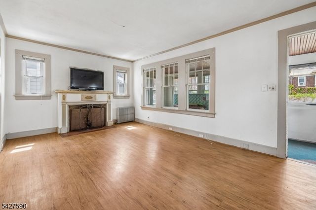 192 New St, Belleville Twp., NJ 07109