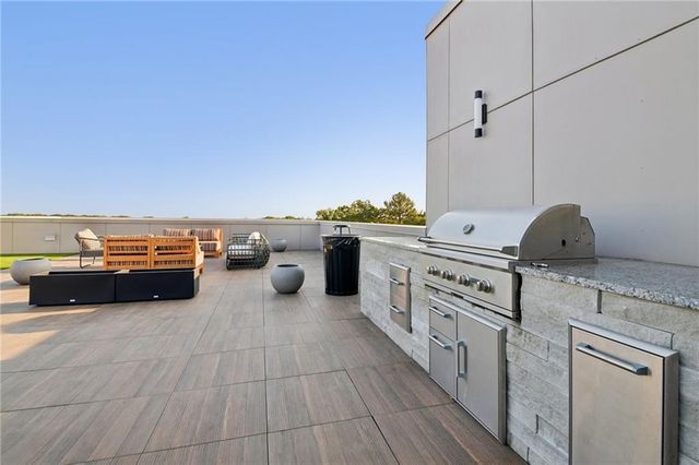 112 Rogers Street NE 409, Atlanta, GA 30317