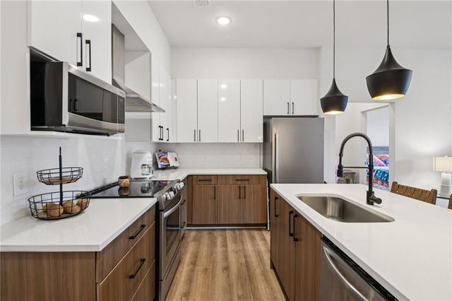 112 Rogers Street NE 409, Atlanta, GA 30317
