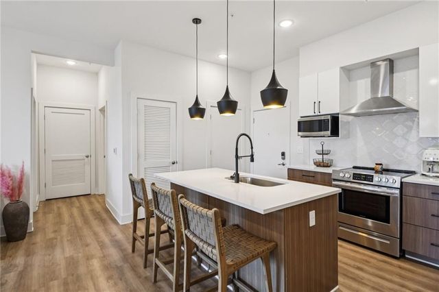 112 Rogers Street NE 409, Atlanta, GA 30317