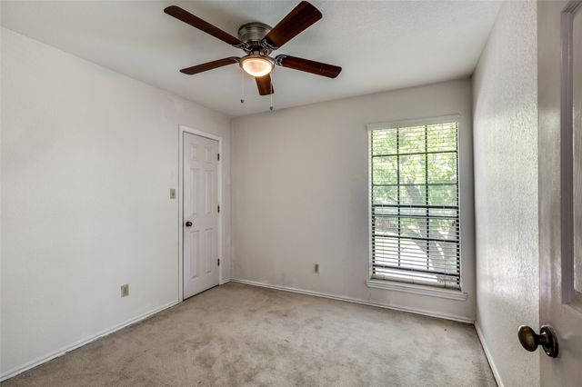 5401 Whisper Glen Drive, Arlington, TX 76017