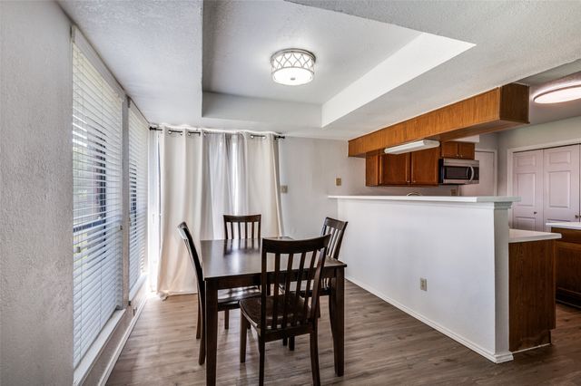 5401 Whisper Glen Drive, Arlington, TX 76017