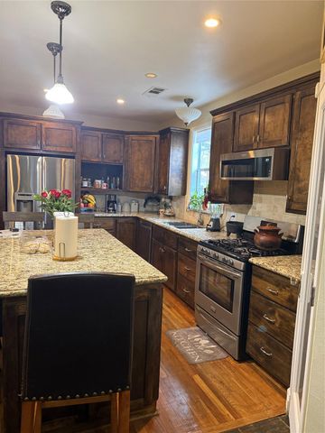 404 Clark Street N, Eagle Lake, TX 77434