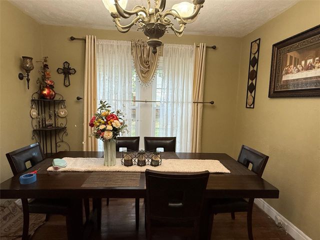 404 Clark Street N, Eagle Lake, TX 77434