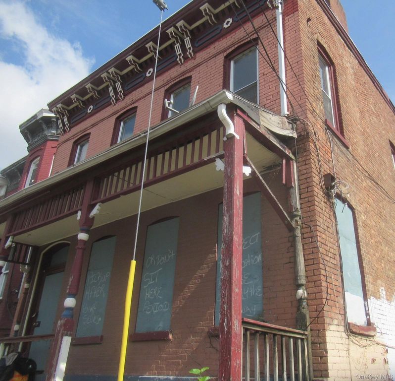 84 Benkard Avenue, Newburgh, NY 12550 — photo 2